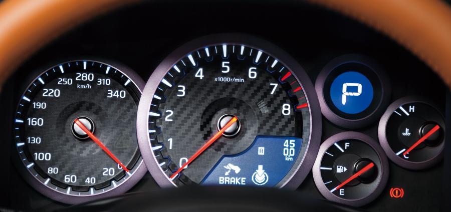  Nissan GT-R 2016 года  (JP) (фото 2 из 11)
